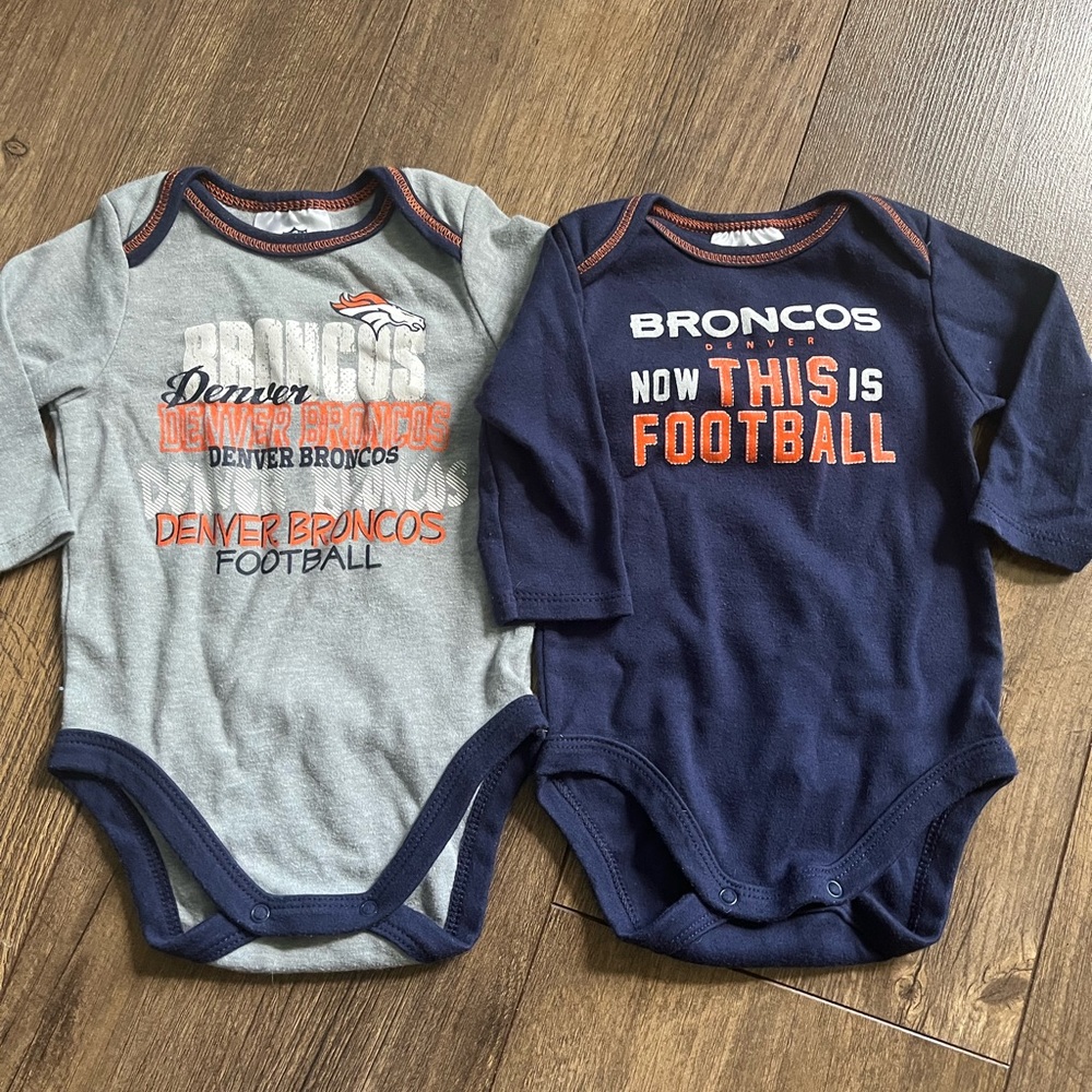 👶NFL DENVER BRONCOS TEAM ONSIES LONG SLEEVE